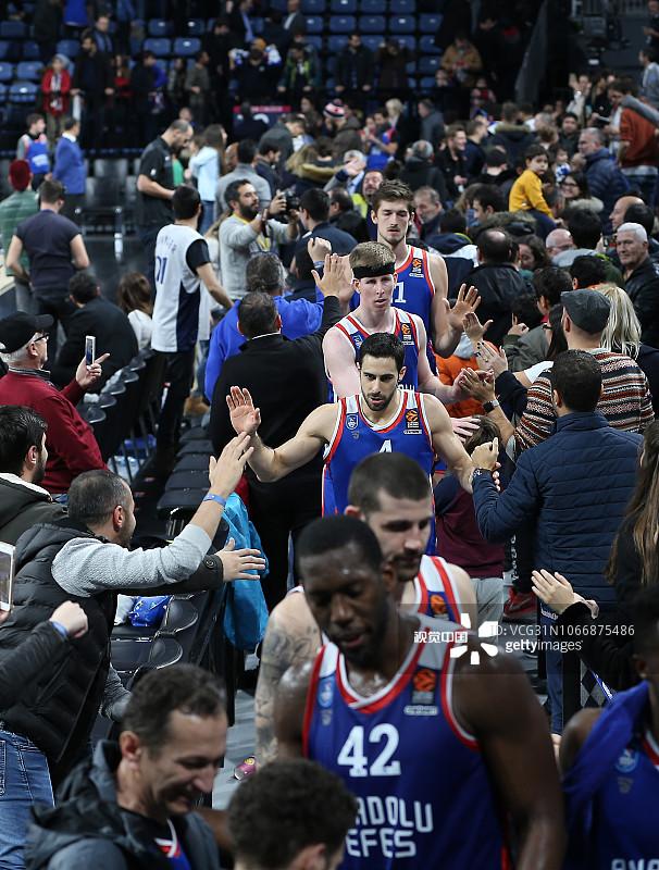 当年真追求过姚明？赵蕊蕊：啥时候的事？这锅我背了多少年了（被指当年追求姚明？赵蕊蕊发声：哪来的事，这口锅我背了多年）