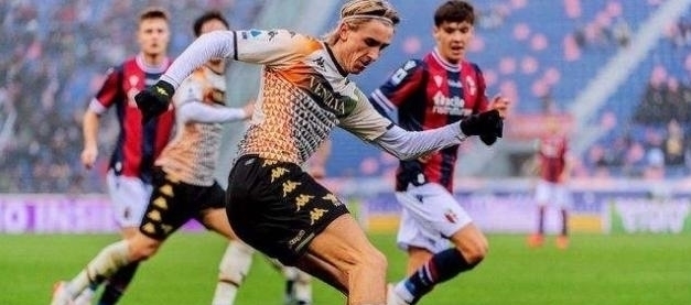 足球世界杯吉祥物亮相，造型引网友热评