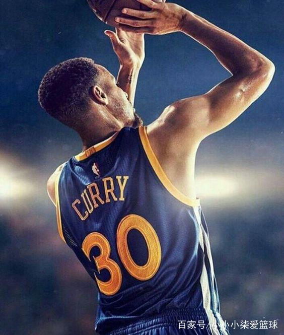 埃贝尔：说诺伊尔必须参加明年的世界杯？那只是我自己的观点（埃贝尔回应：称诺伊尔必须出战明年世界杯仅属个人观点）